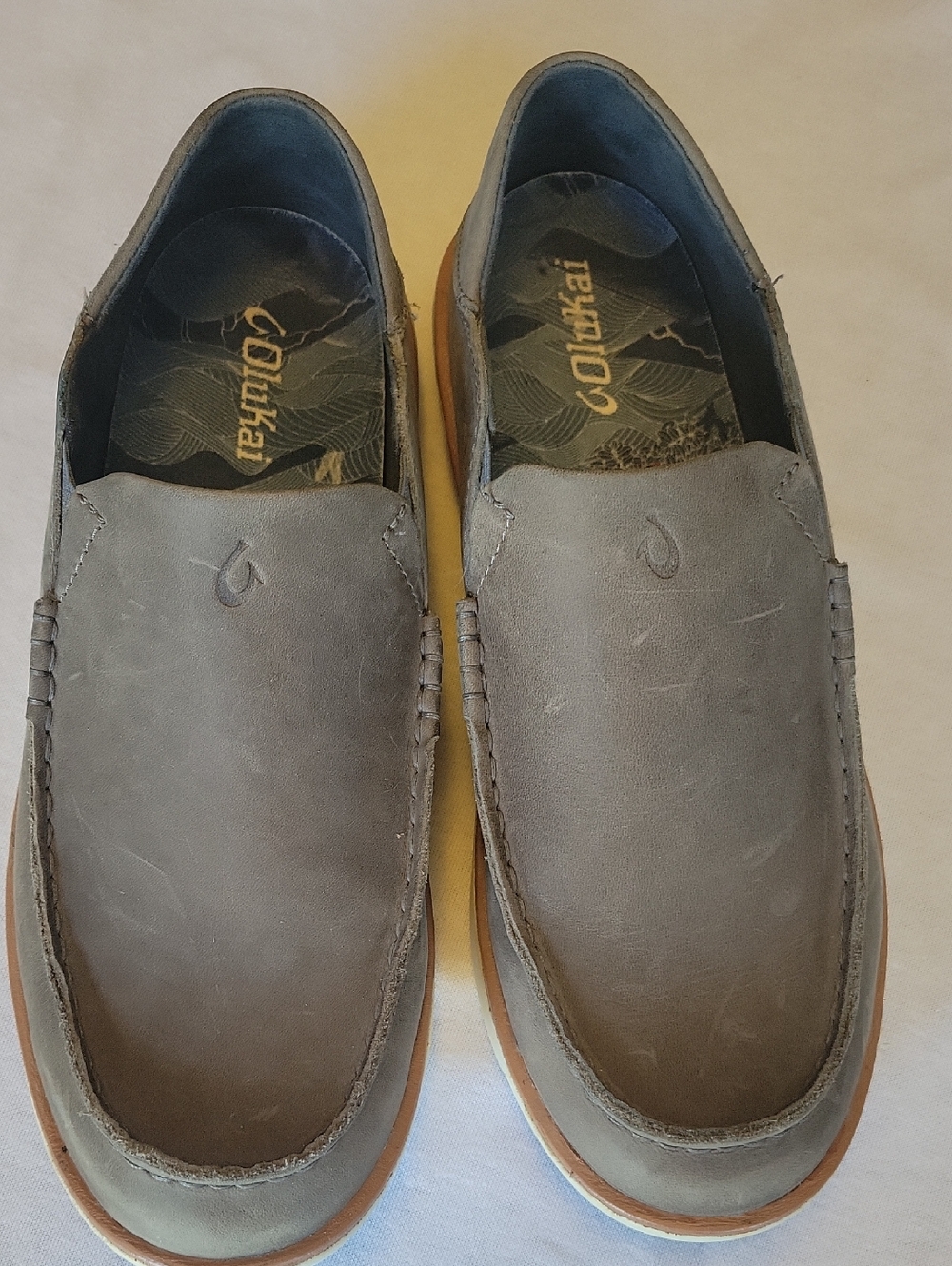 OluKai Men’s Kalia Gray Leather Slip-On Loafers